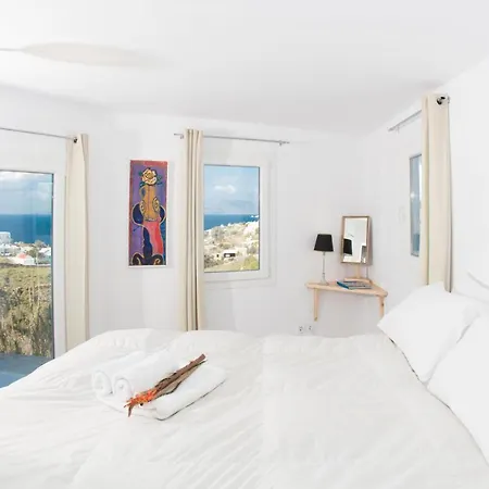 Lilly's -2 Bedrooms *